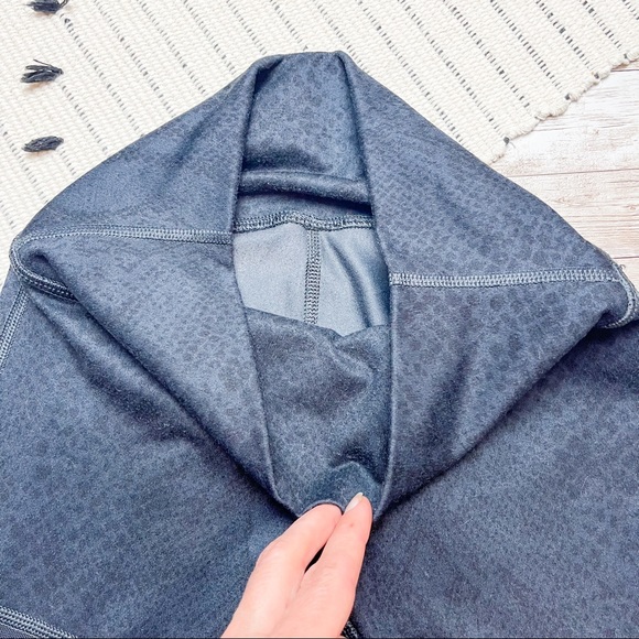 Lululemon High Times Pants Leggings *Tech Mesh Desert Snake Deep Coal Black 2 - Picture 3 of 10